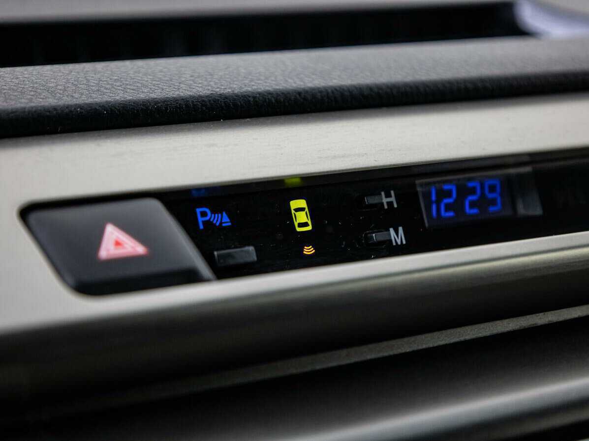 Купить Toyota RAV4, 2013, 208 414 км.. Фото: #13