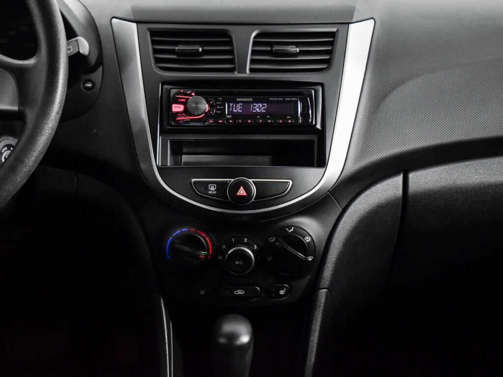 Купить Hyundai Solaris, 2015, 122 022 км.. Фото: #12