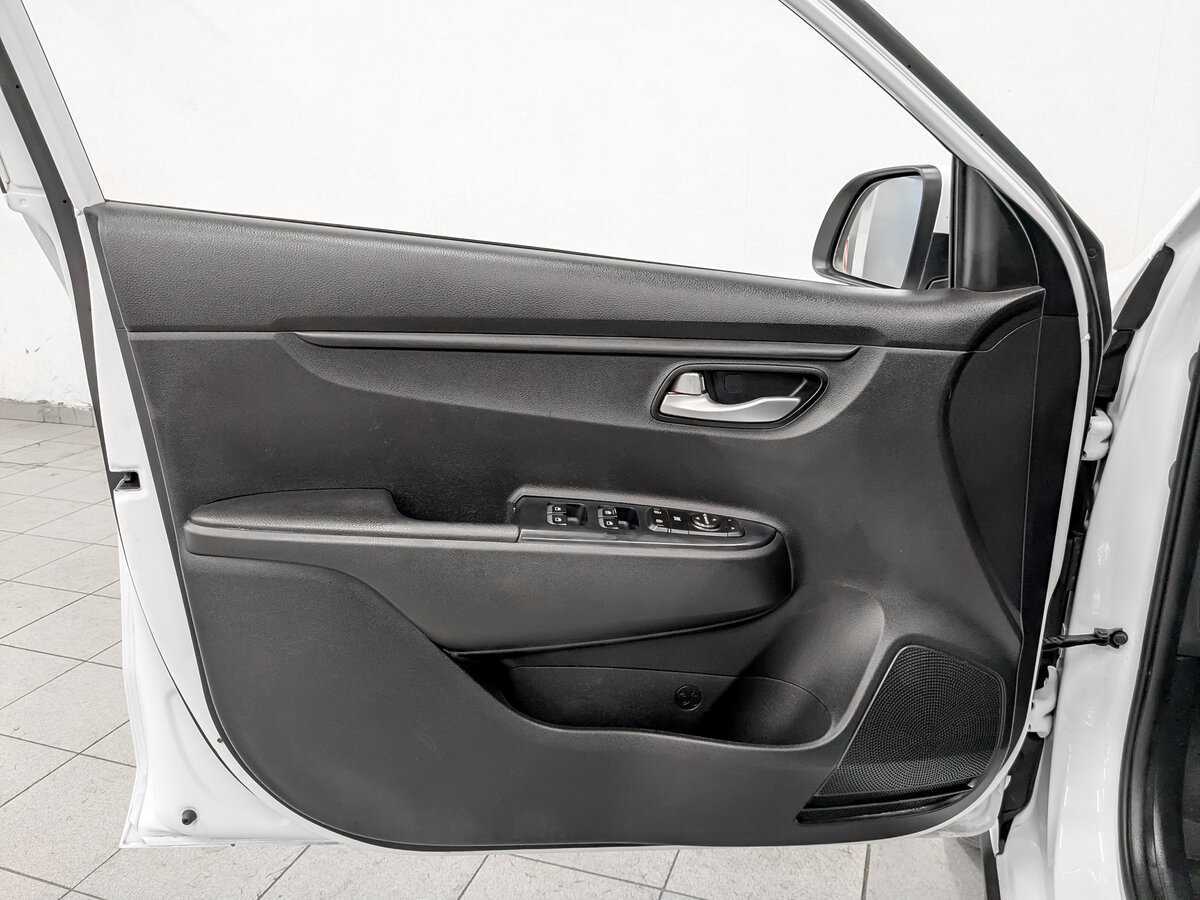 Купить Kia Rio, 2020, 189 068 км.. Фото: #15