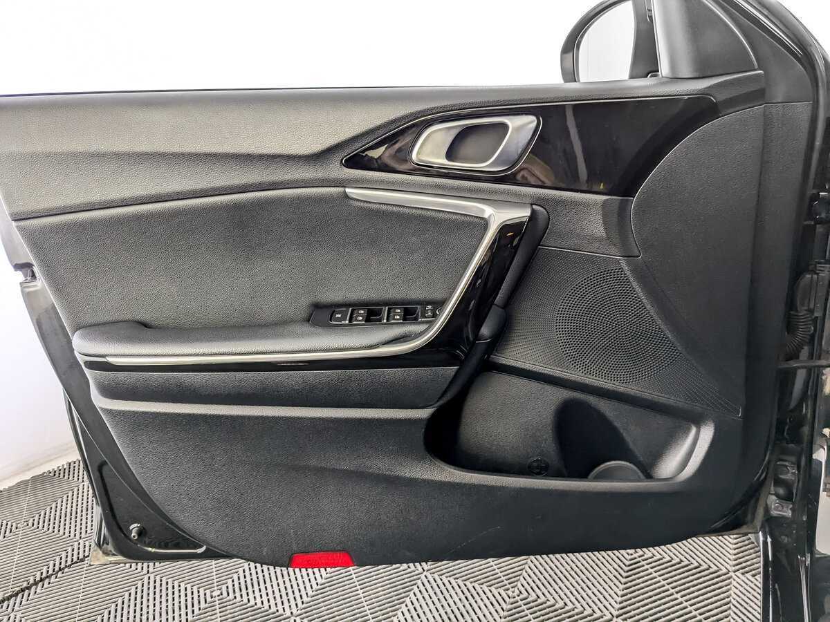 Купить Kia Ceed, 2019, 115 452 км.. Фото: #14