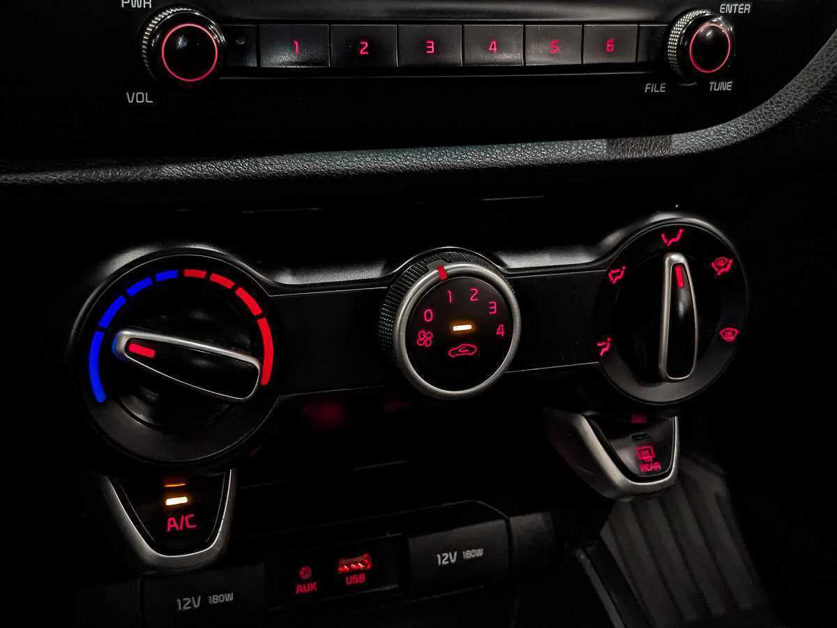 Купить Kia Rio, 2020, 180 364 км.. Фото: #17