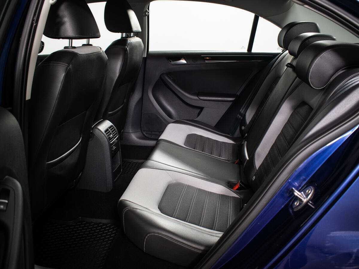 Купить Volkswagen Jetta, 2015, 97 915 км.. Фото: #9