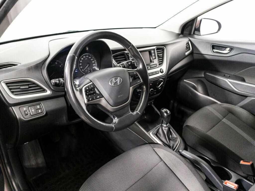 Купить Hyundai Solaris, 2018, 69 341 км.. Фото: #10