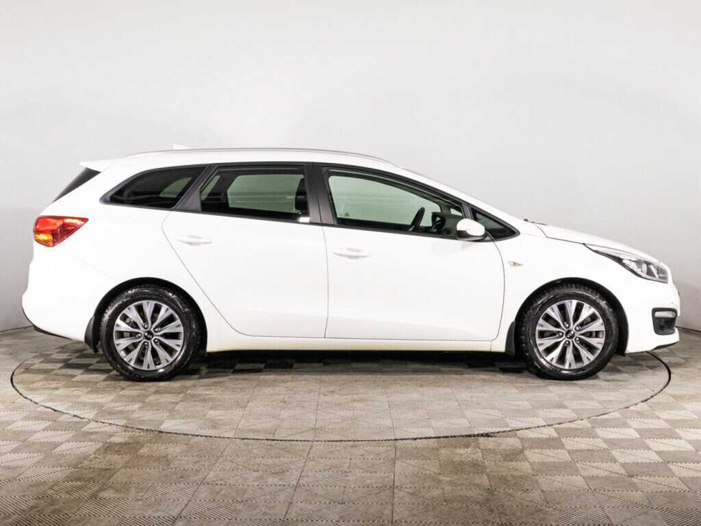 Купить Kia Ceed, 2018, 63 556 км.. Фото: #3