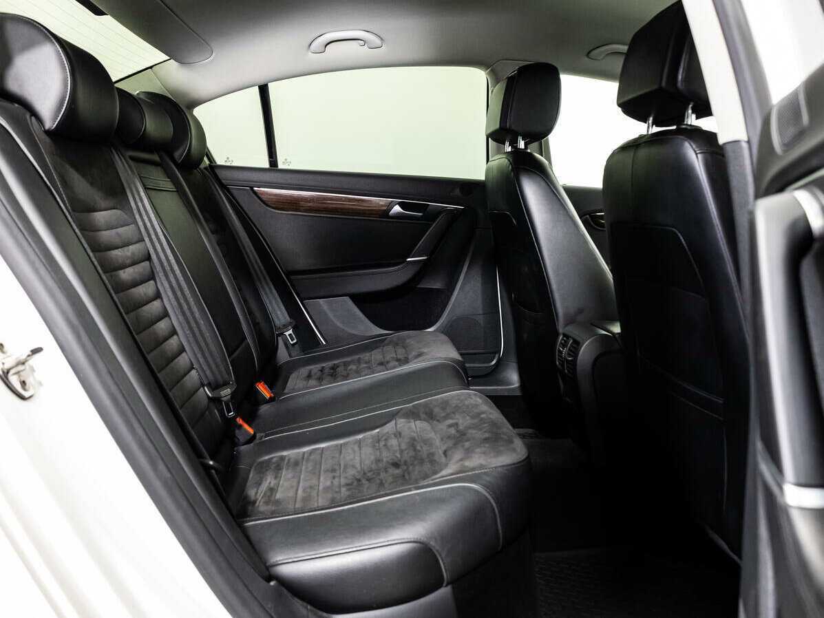 Купить Volkswagen Passat, 2013, 242 820 км.. Фото: #11