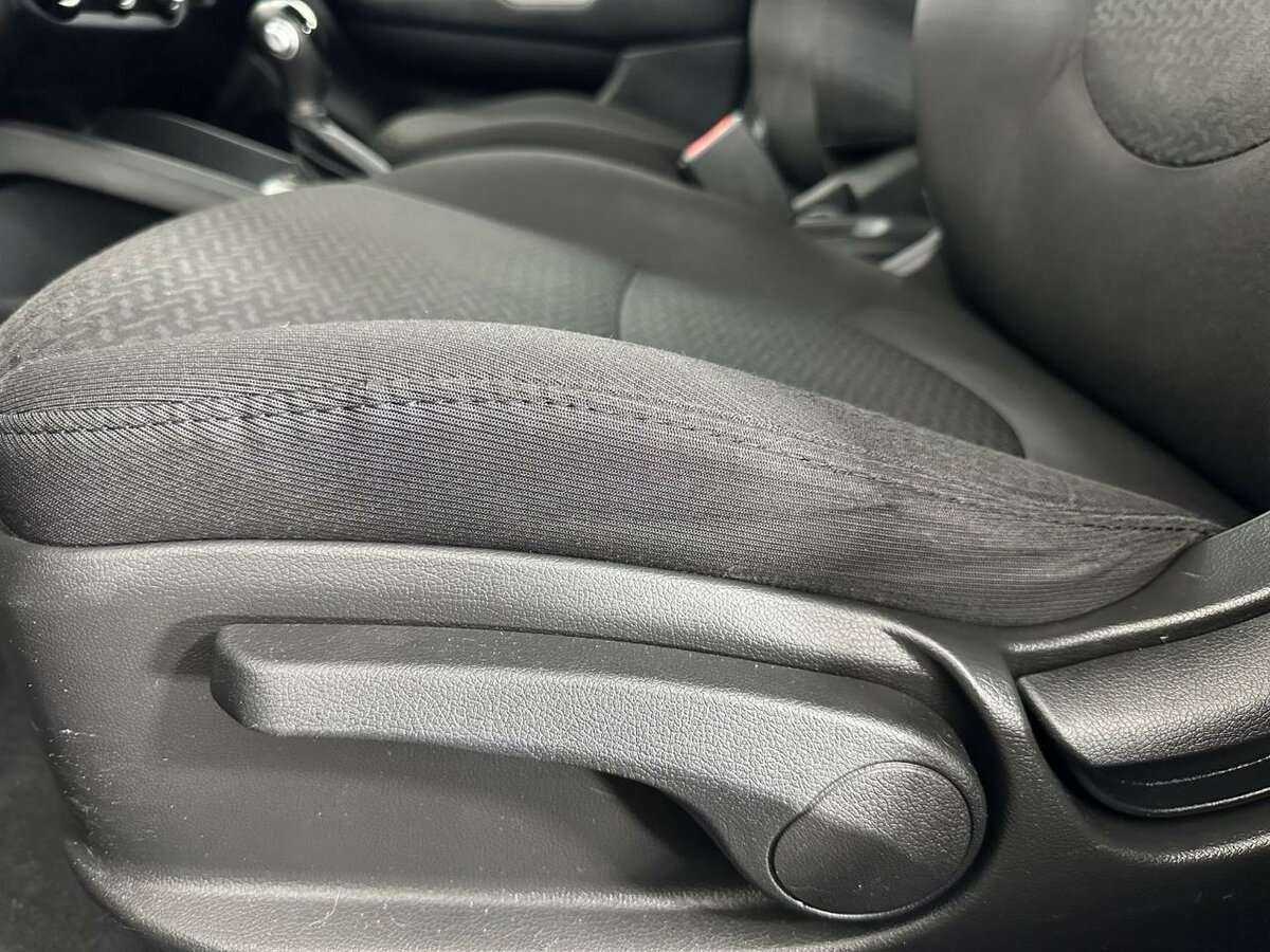 Купить Kia Rio, 2015, 230 789 км.. Фото: #7