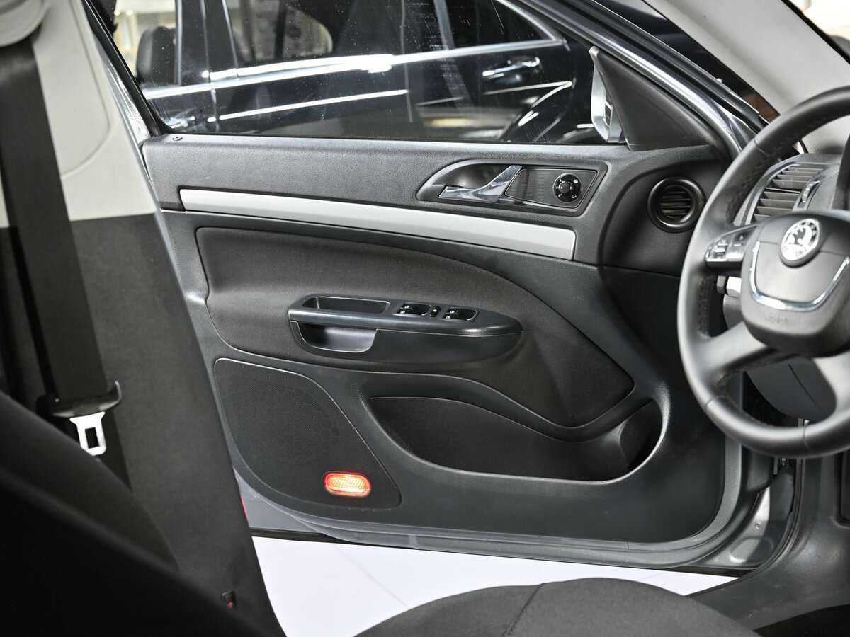 Купить Skoda Octavia, 2012, 120 000 км.. Фото: #4