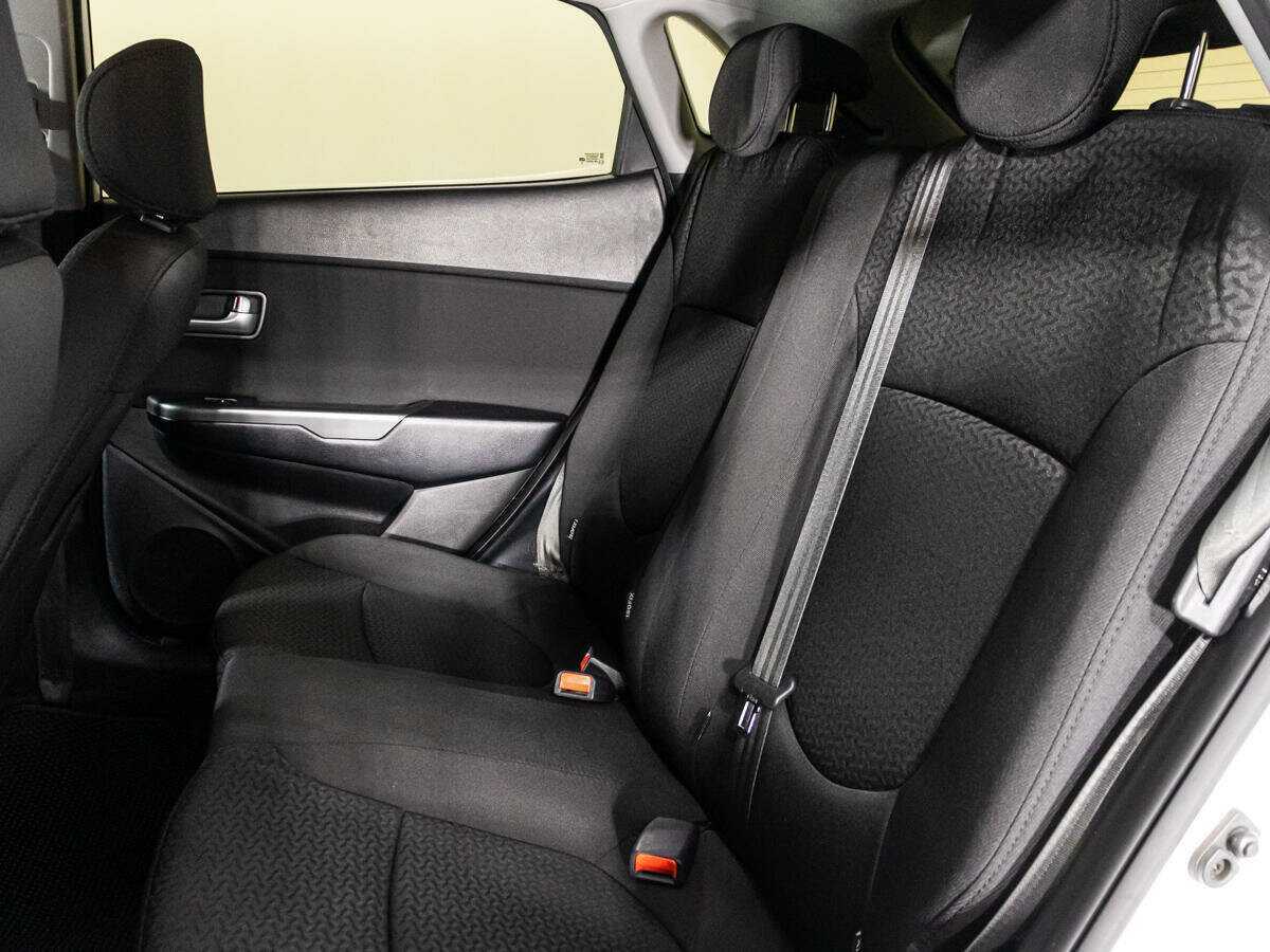 Купить Kia Rio, 2016, 114 439 км.. Фото: #9