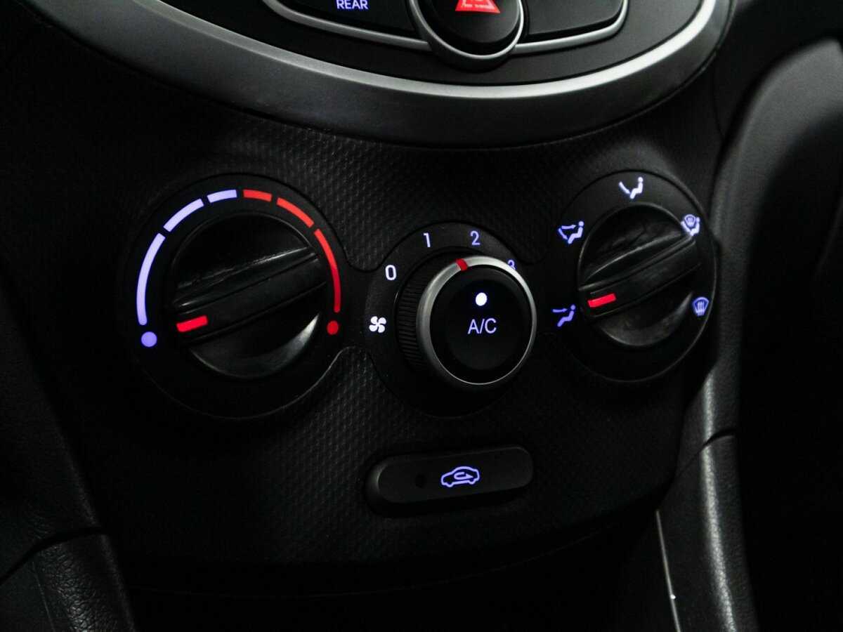 Купить Hyundai Solaris, 2014, 108 083 км.. Фото: #14