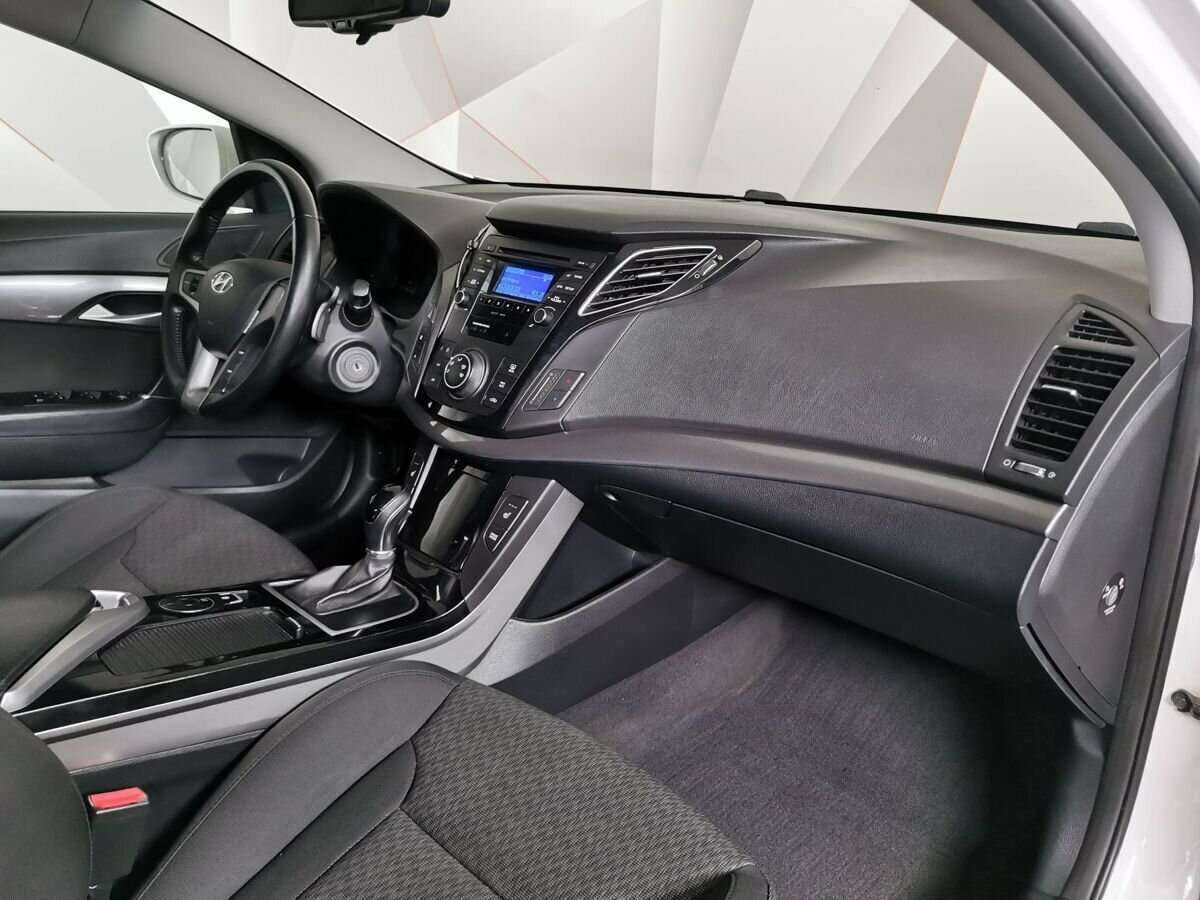Купить Hyundai i40, 2015, 190 667 км.. Фото: #8