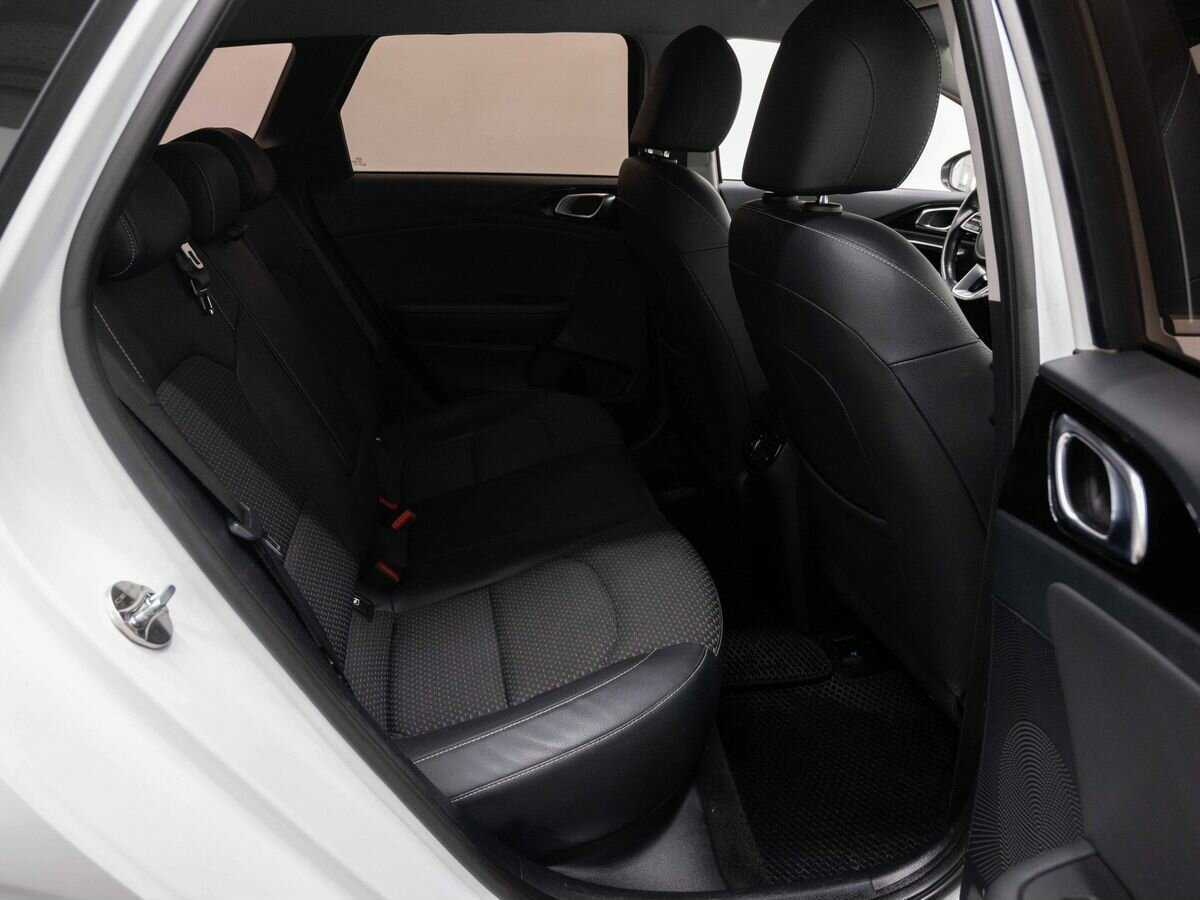 Купить Kia Ceed, 2018, 72 000 км.. Фото: #9