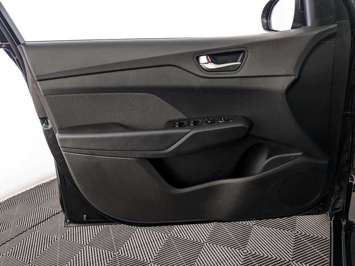 Купить Hyundai Solaris, 2019, 80 271 км.. Фото: #14