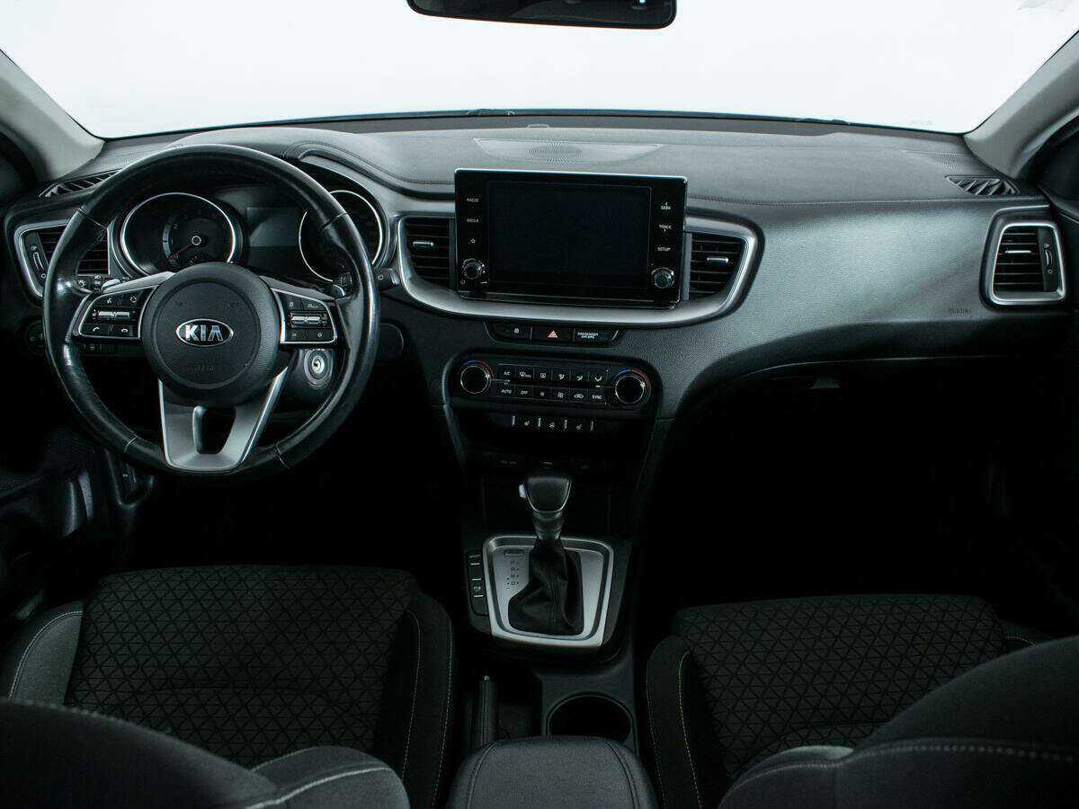 Купить Kia Ceed, 2020, 121 000 км.. Фото: #11