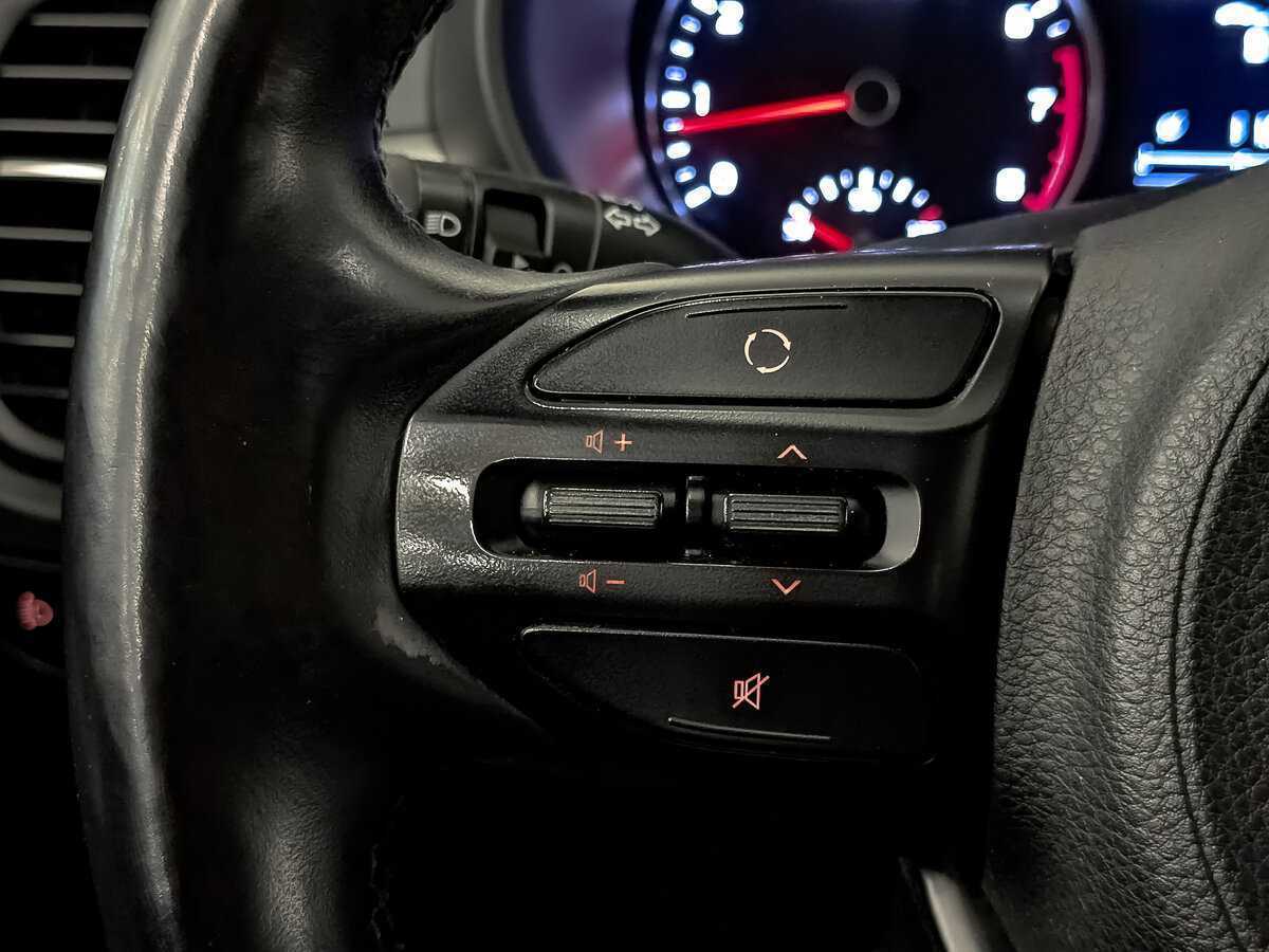Купить Kia Rio, 2017, 76 699 км.. Фото: #24