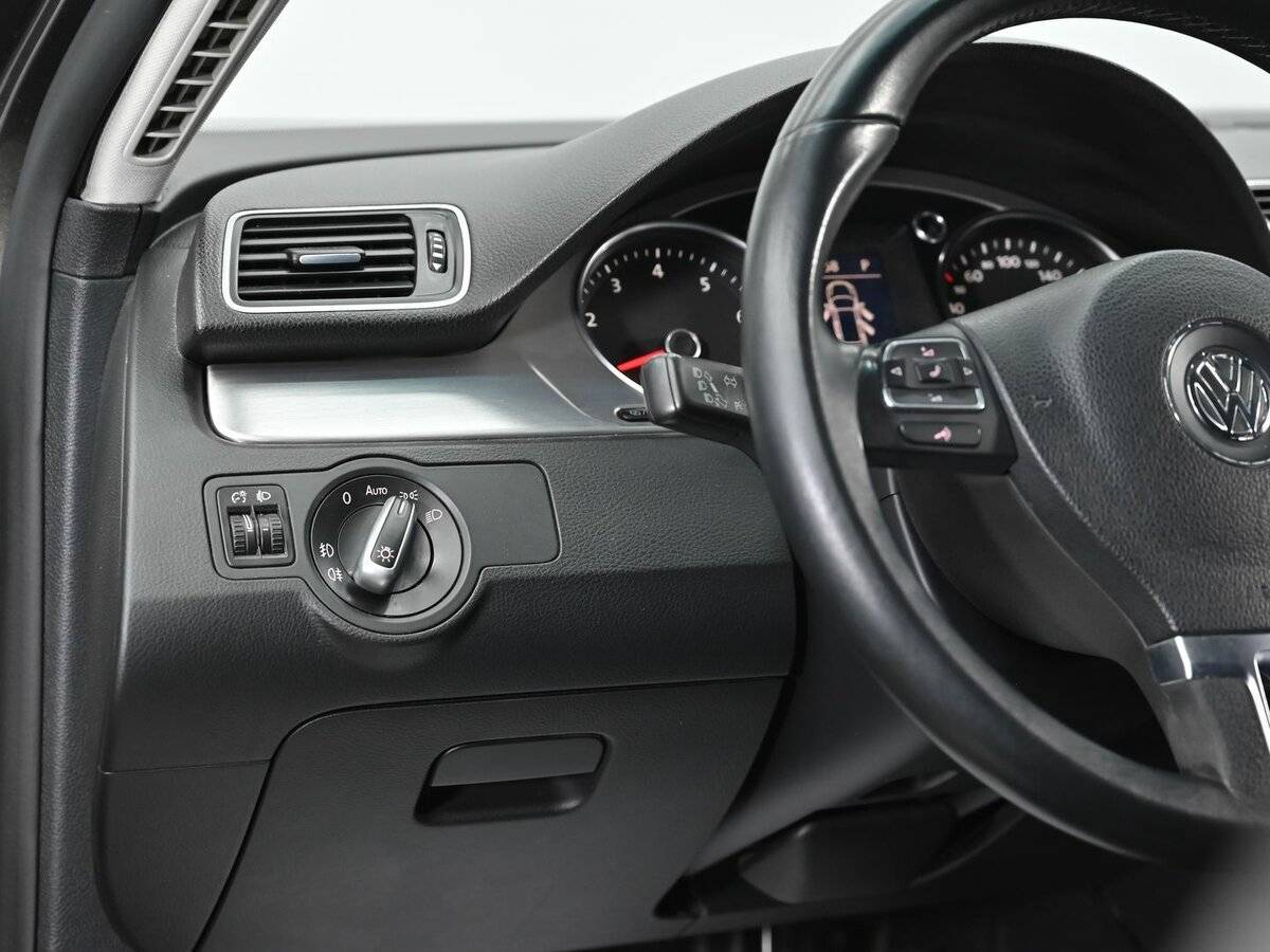 Купить Volkswagen Passat, 2012, 121 000 км.. Фото: #8