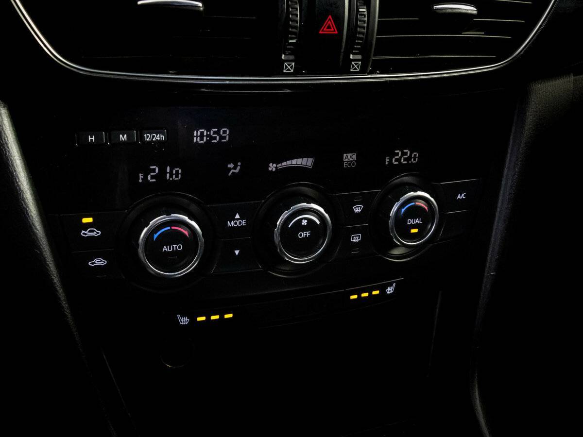 Купить Mazda 6, 2014, 407 801 км.. Фото: #12