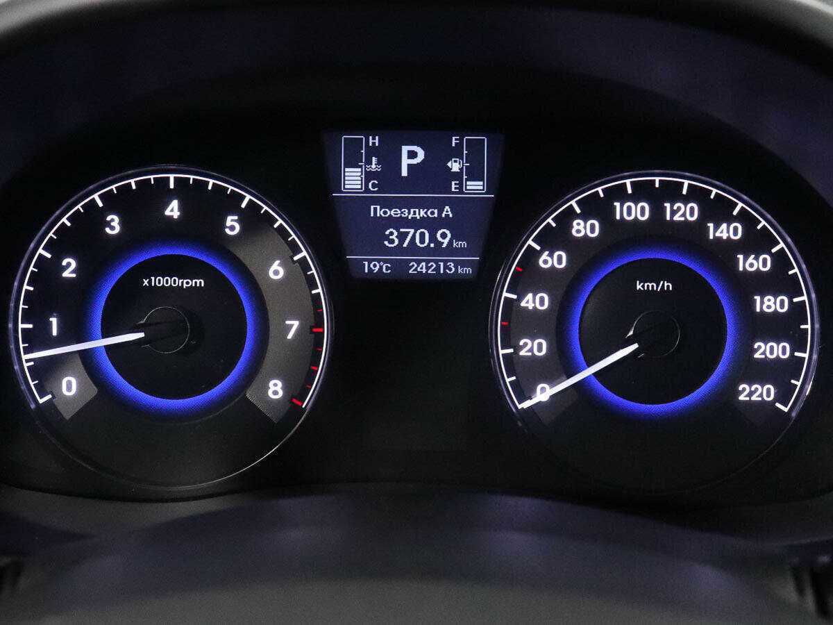 Купить Hyundai Solaris, 2015, 24 213 км.. Фото: #11