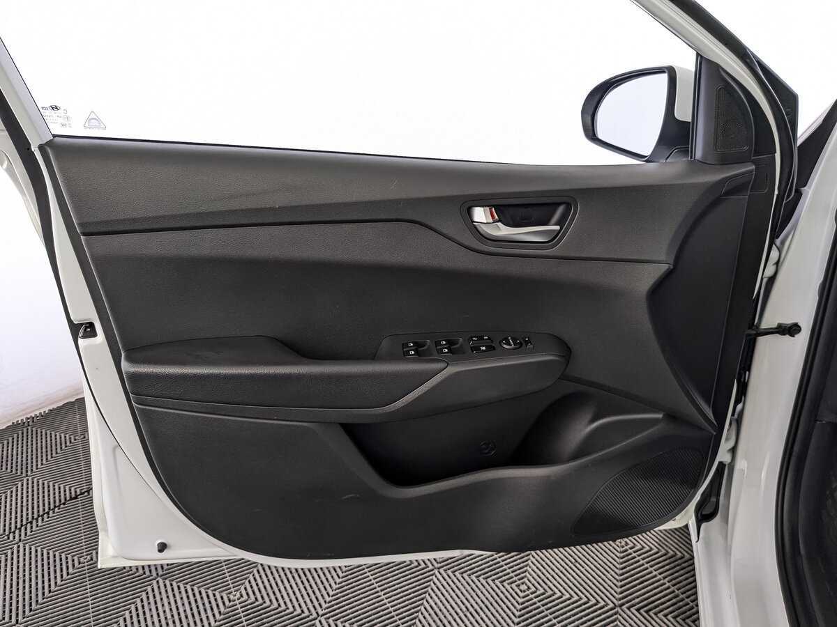 Купить Hyundai Solaris, 2020, 134 749 км.. Фото: #16