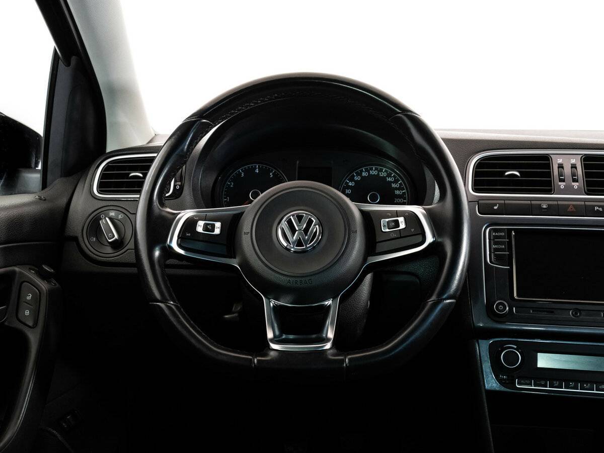 Купить Volkswagen Polo, 2019, 131 133 км.. Фото: #10