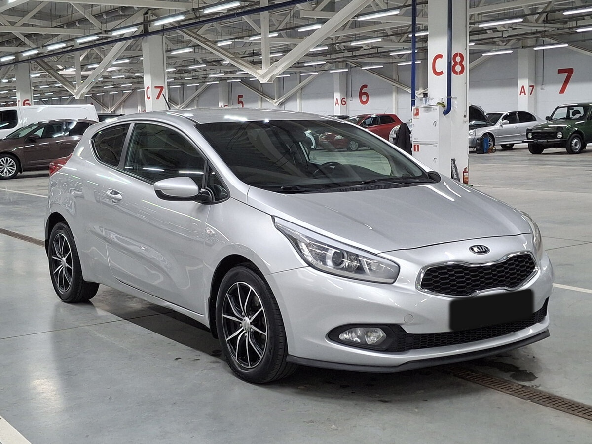 Купить Kia Ceed, 2013, 187 209 км.. Фото: #2