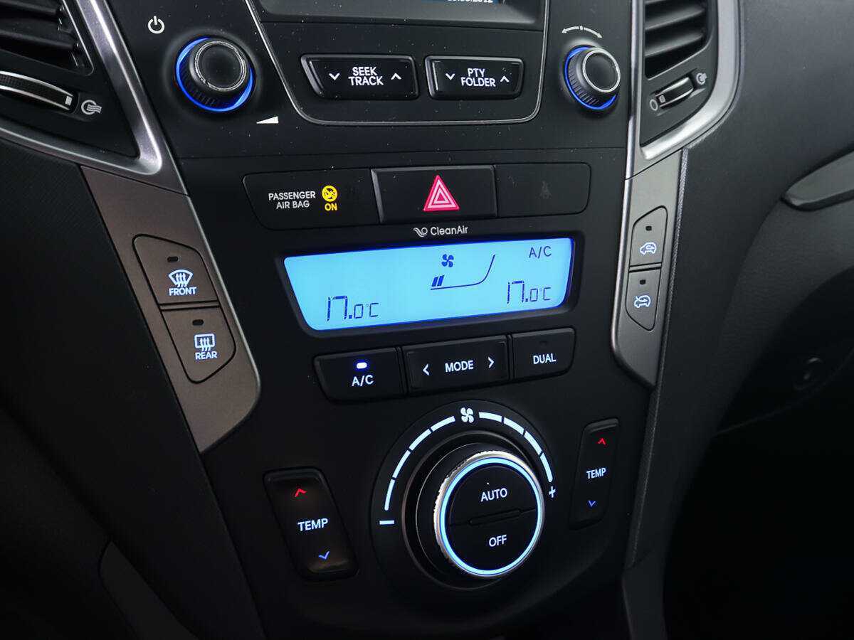 Купить Hyundai Santa Fe, 2013, 137 227 км.. Фото: #16