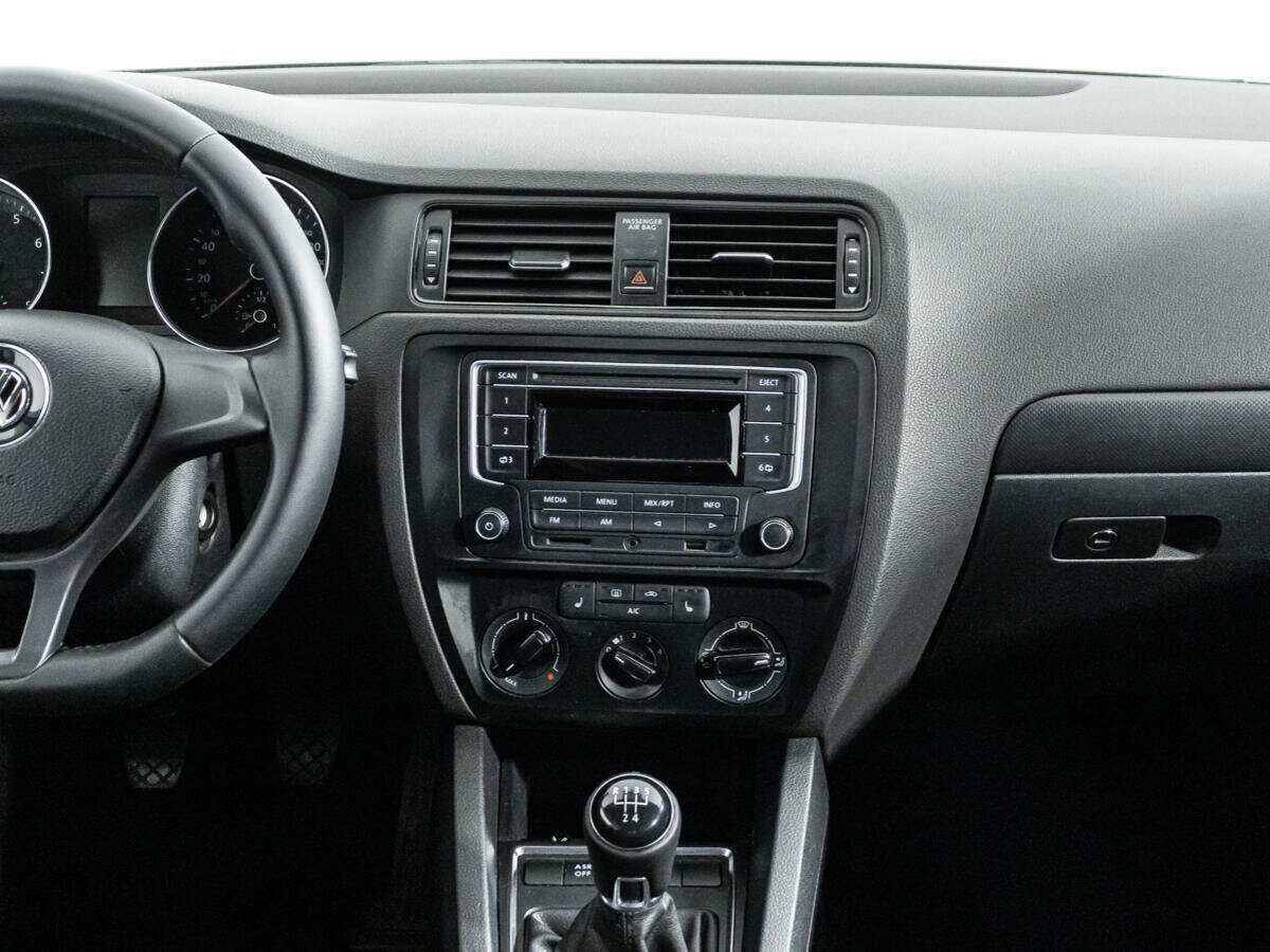 Купить Volkswagen Jetta, 2015, 98 142 км.. Фото: #13