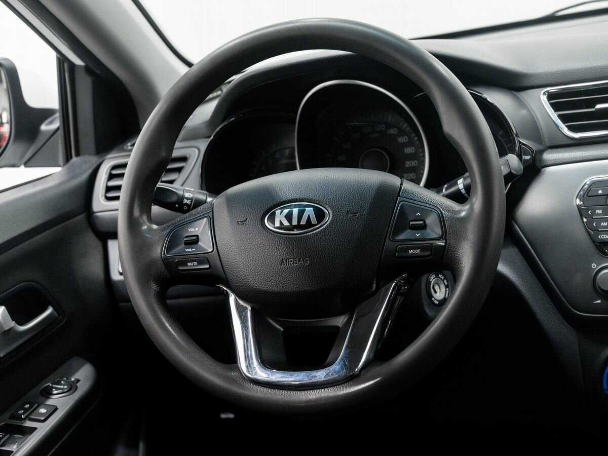 Купить Kia Rio, 2013, 161 613 км.. Фото: #9