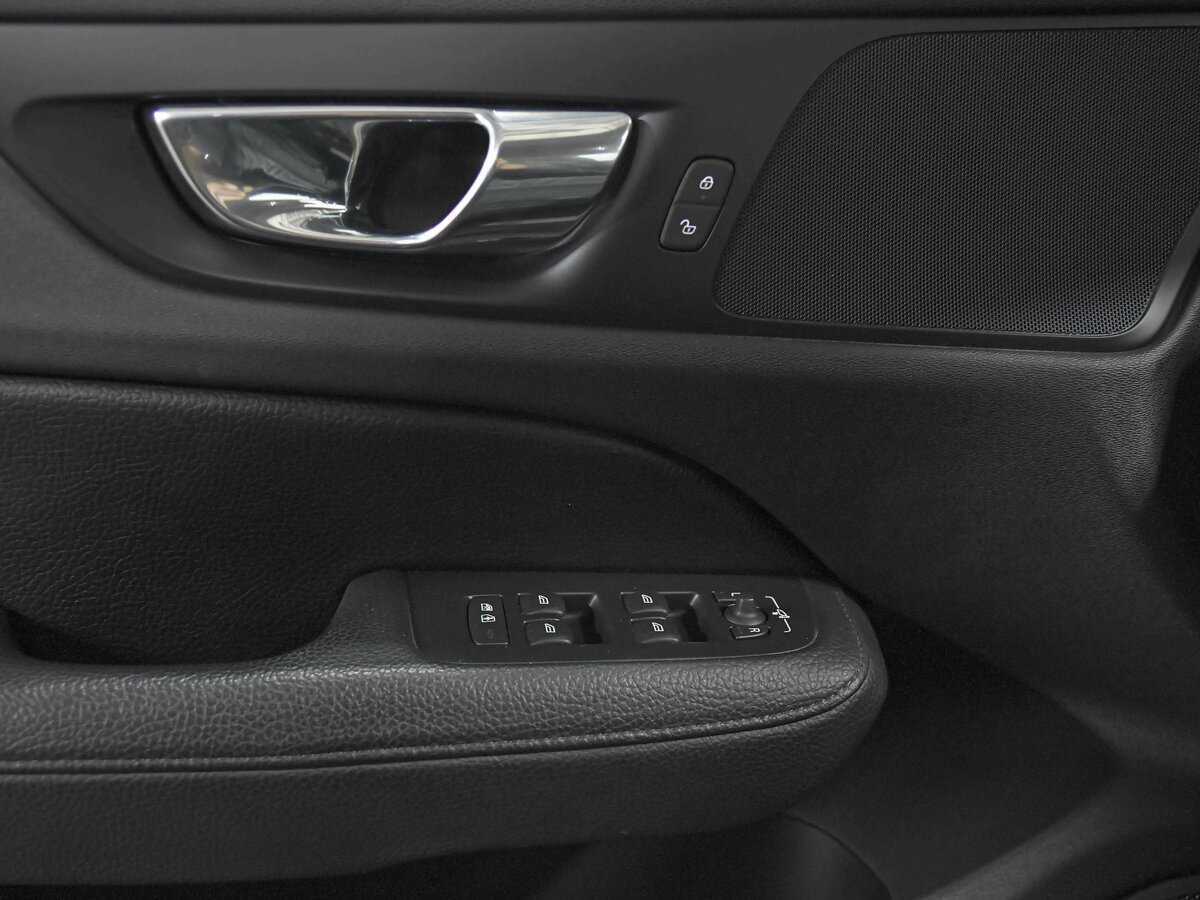 Купить Volvo V60, 2020, 150 775 км.. Фото: #11