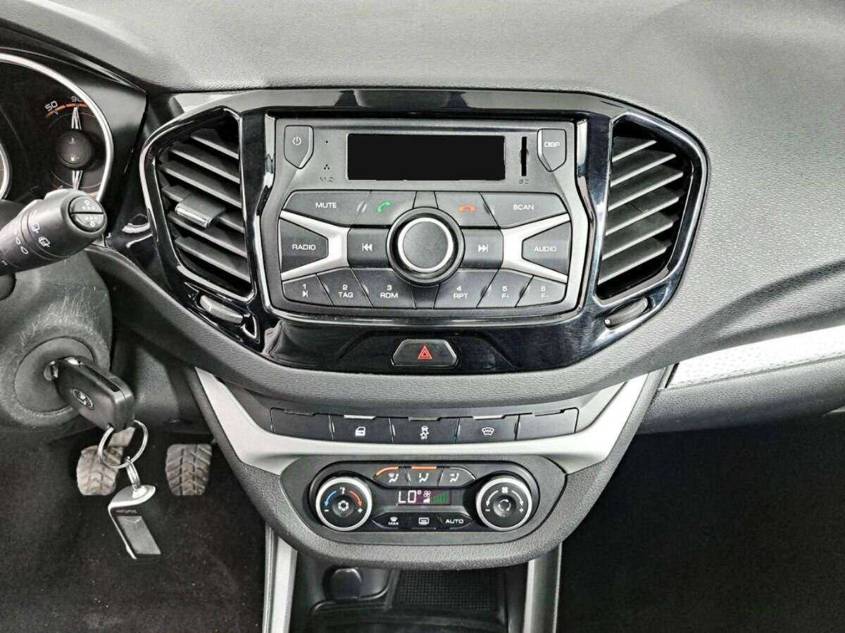 Купить Lada (ВАЗ) Vesta, 2017, 169 905 км.. Фото: #14