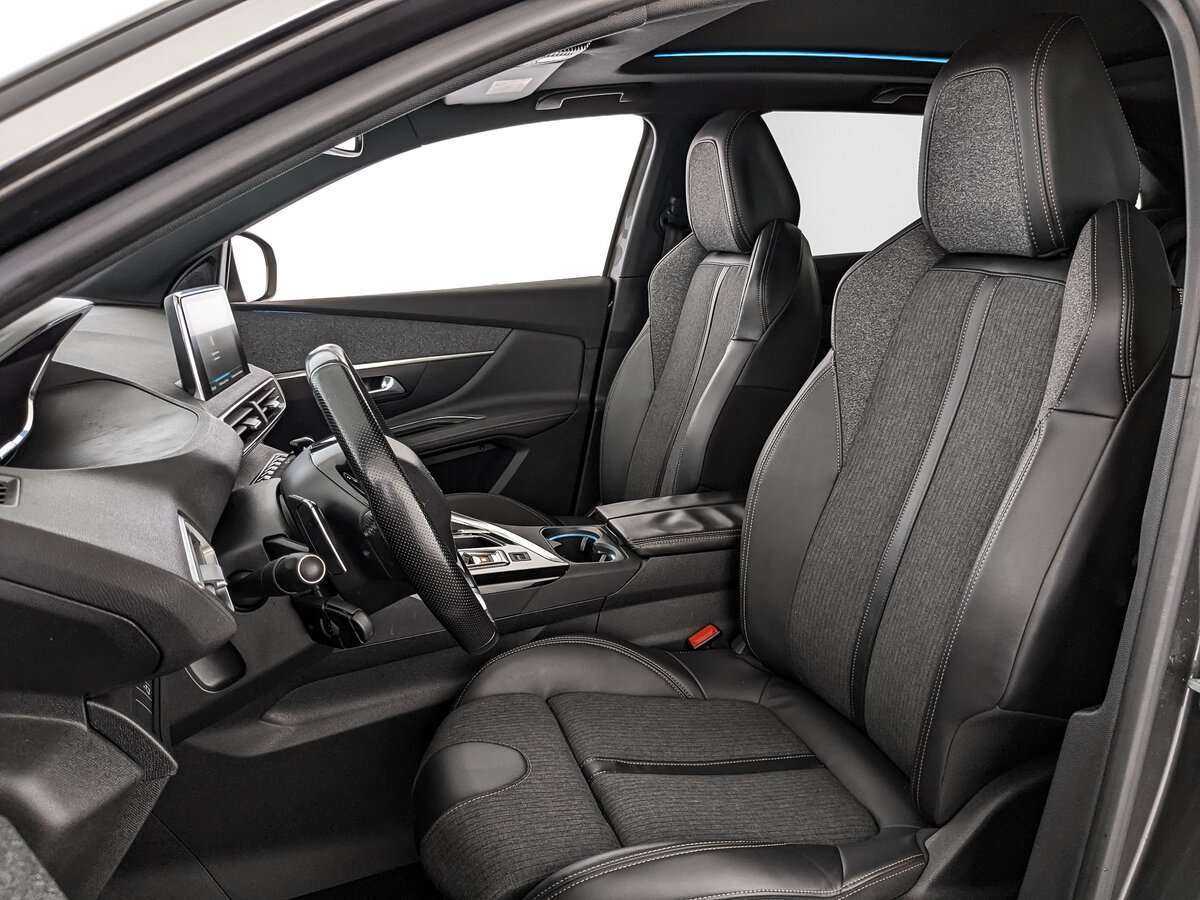 Купить Peugeot 3008, 2018, 187 811 км.. Фото: #14