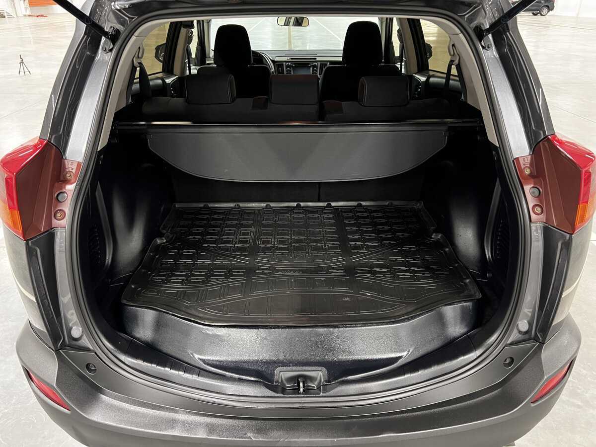 Купить Toyota RAV4, 2014, 204 002 км.. Фото: #9