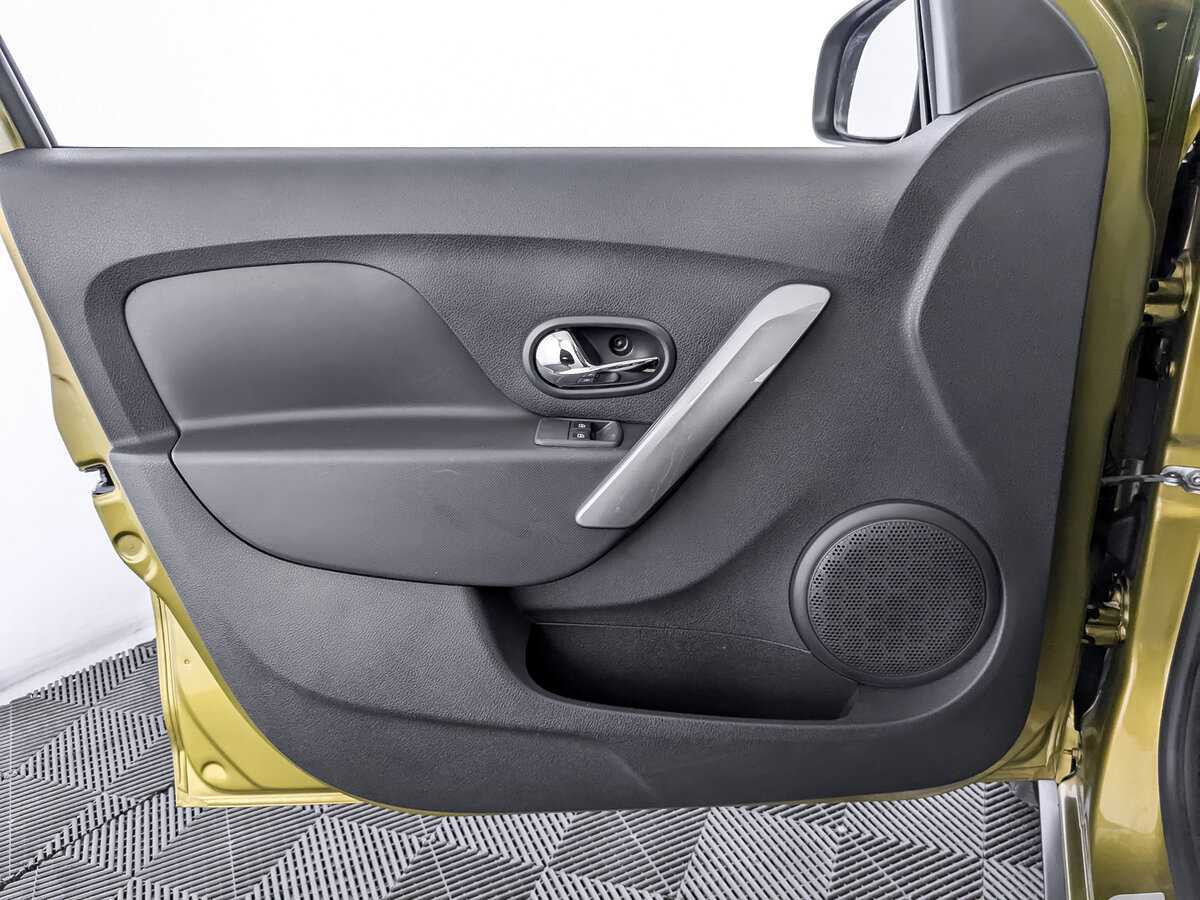 Купить Renault Sandero, 2016, 28 407 км.. Фото: #14