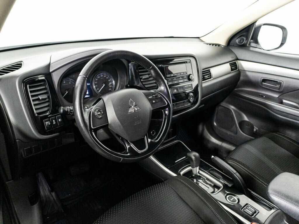 Купить Mitsubishi Outlander, 2018, 141 757 км.. Фото: #10