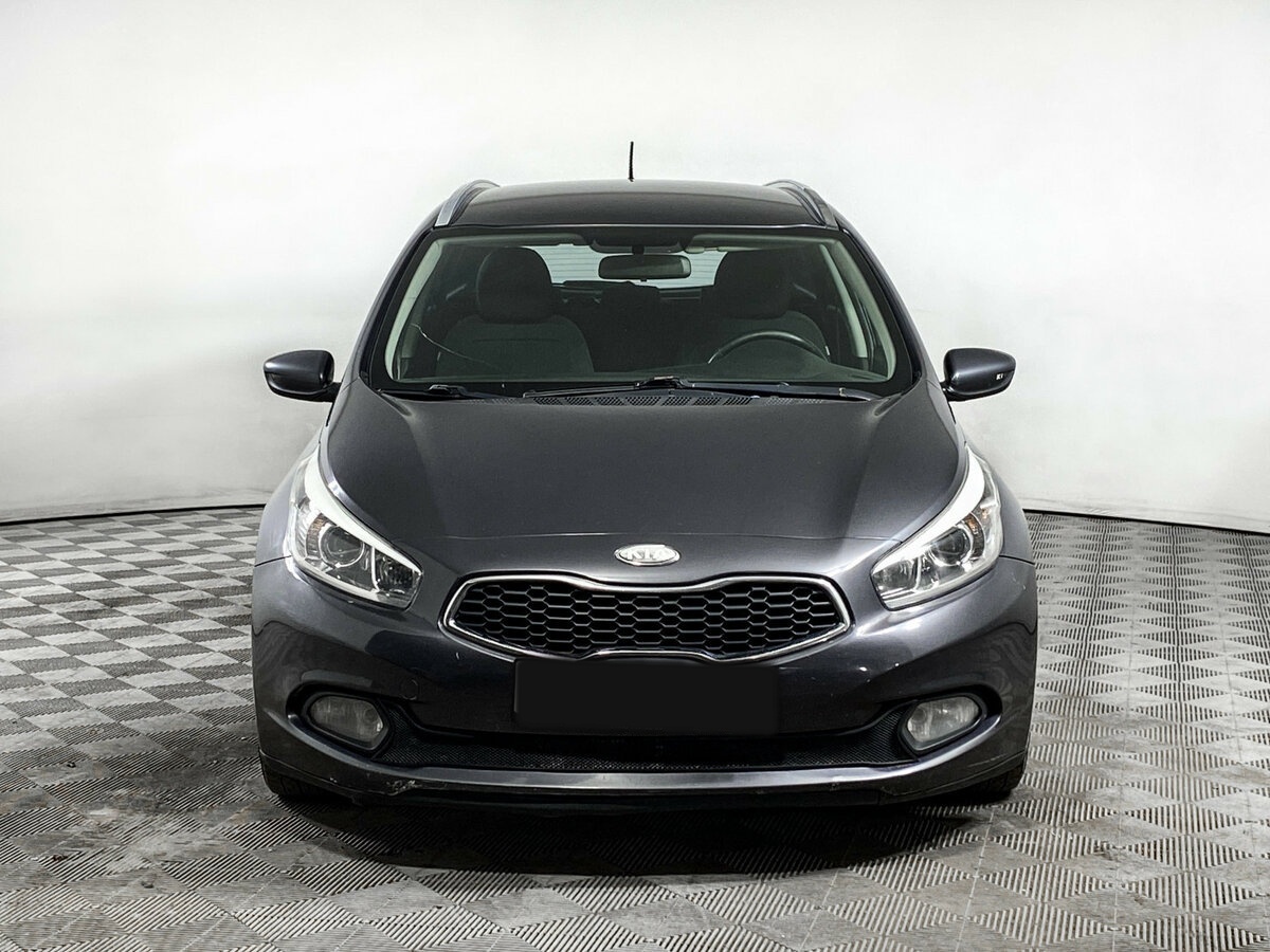 Купить Kia Ceed, 2013, 242 620 км.. Фото: #1
