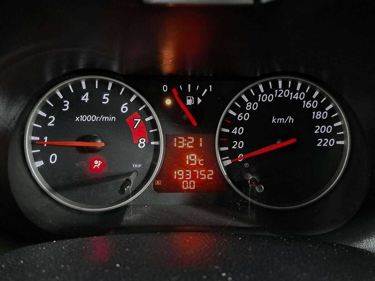 Купить Nissan Note, 2012, 193 750 км.. Фото: #10