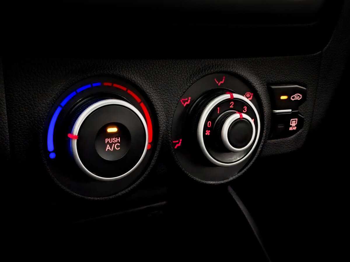 Купить Kia Rio, 2013, 115 585 км.. Фото: #22