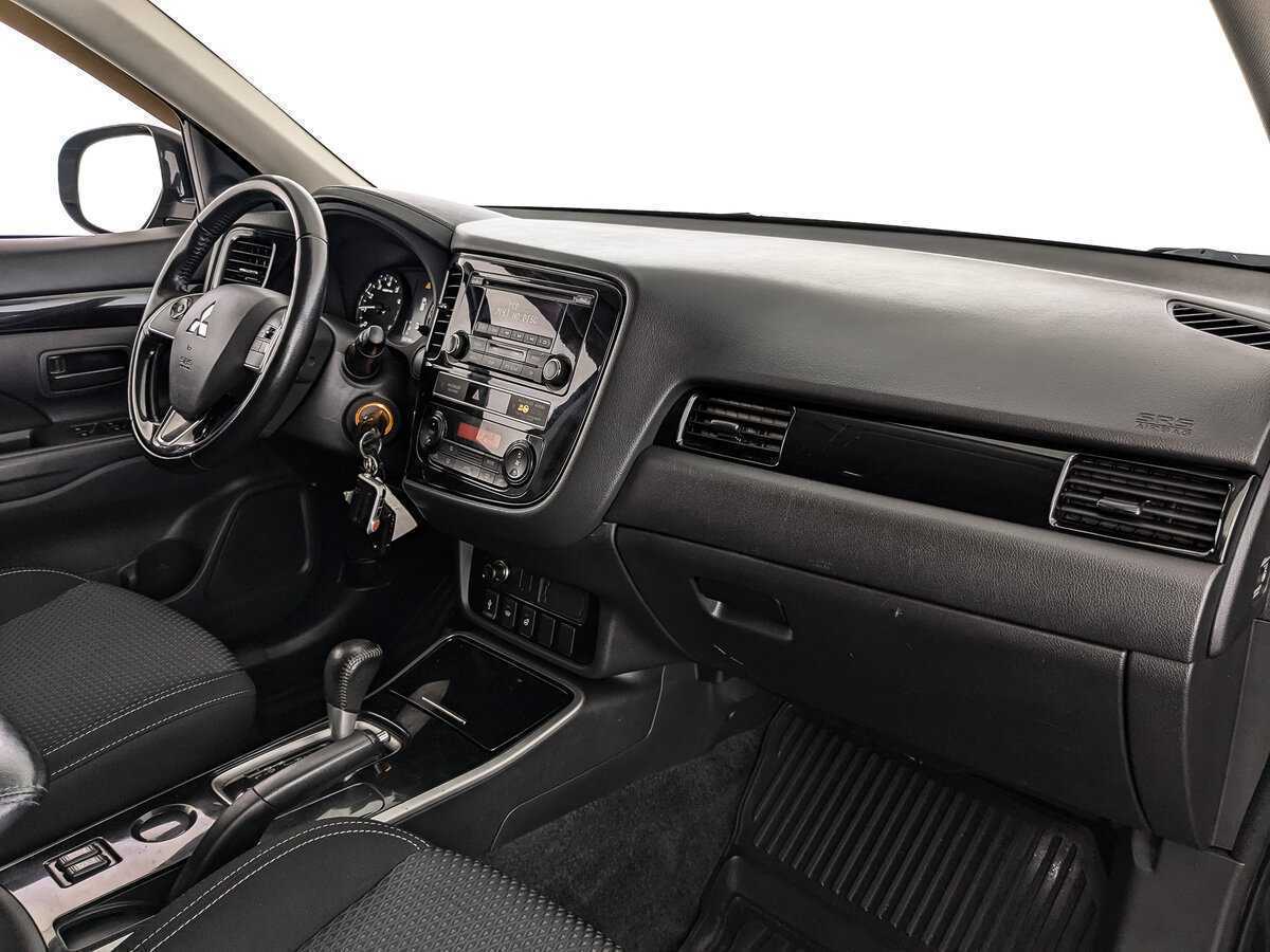Купить Mitsubishi Outlander, 2018, 203 776 км.. Фото: #8