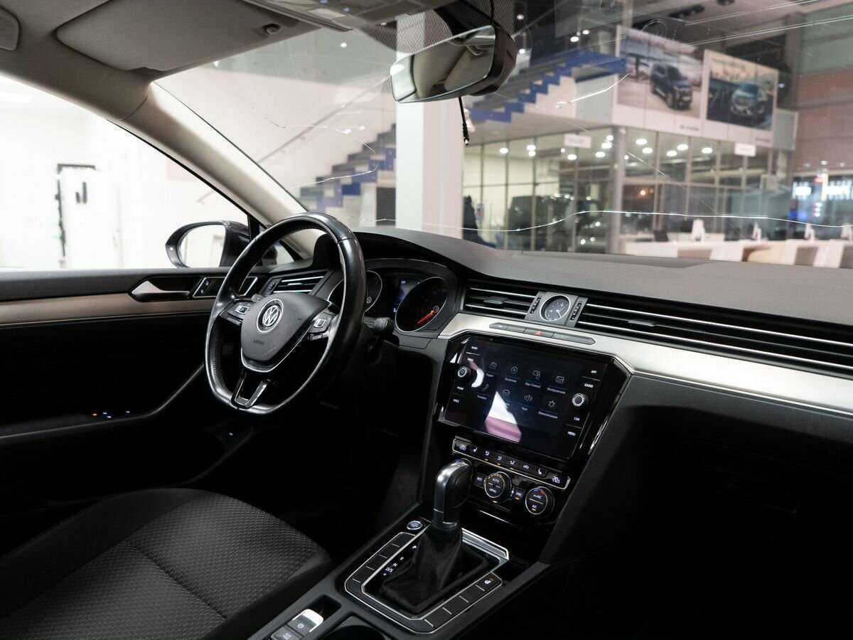 Купить Volkswagen Passat, 2017, 161 748 км.. Фото: #18