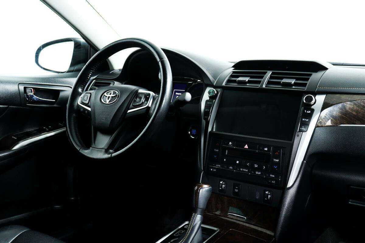 Купить Toyota Camry, 2017, 113 356 км.. Фото: #8