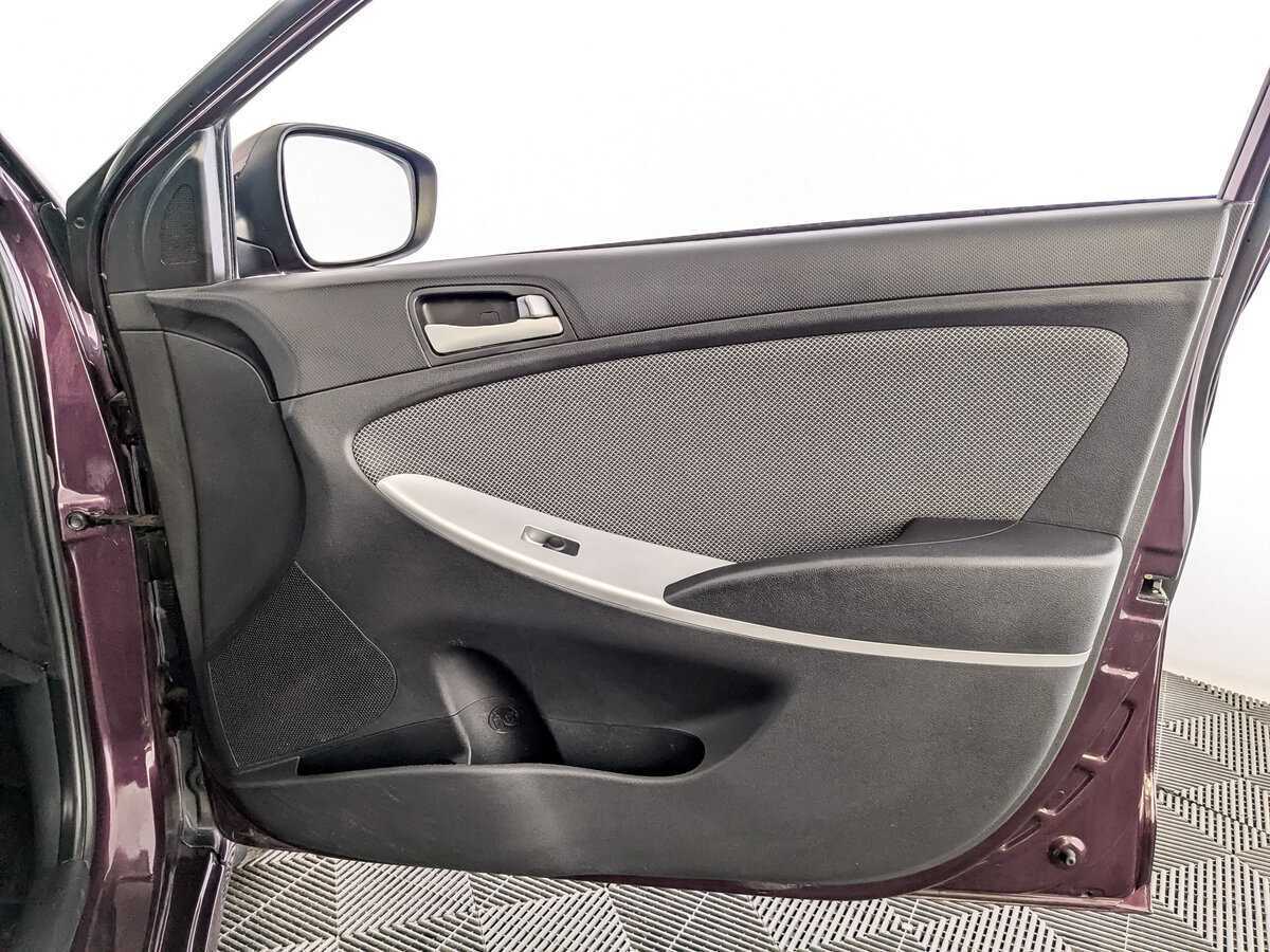 Купить Hyundai Solaris, 2012, 116 845 км.. Фото: #19