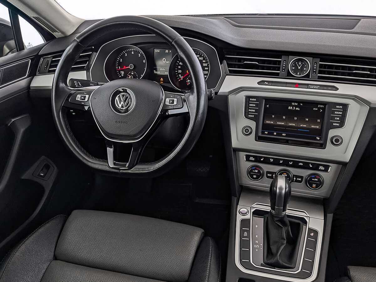 Купить Volkswagen Passat, 2016, 135 253 км.. Фото: #27