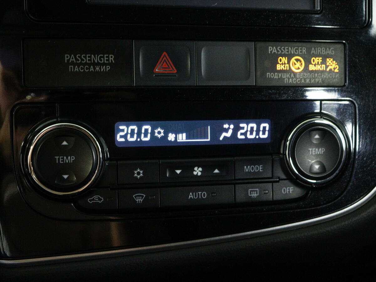 Купить Mitsubishi Outlander, 2012, 160 214 км.. Фото: #18