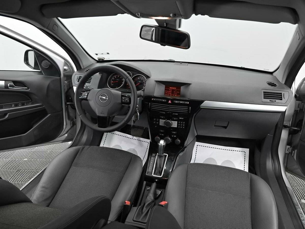 Купить Opel Astra, 2012, 182 000 км.. Фото: #10