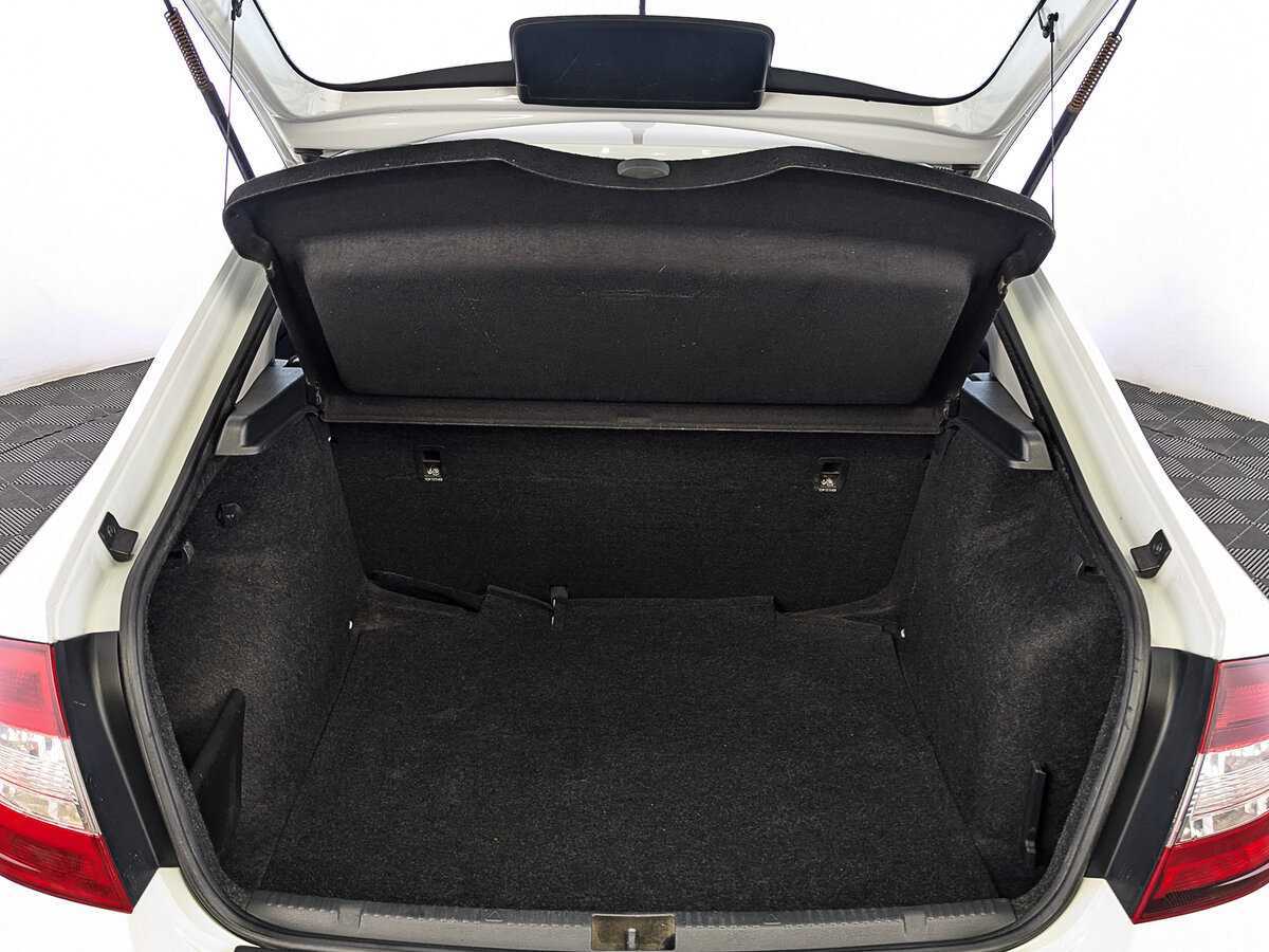 Купить Skoda Rapid, 2017, 185 752 км.. Фото: #9