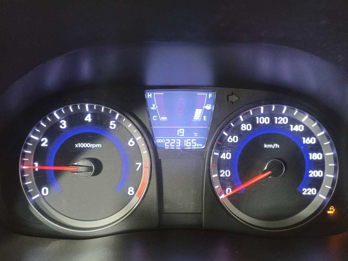 Купить Hyundai Solaris, 2013, 223 137 км.. Фото: #7