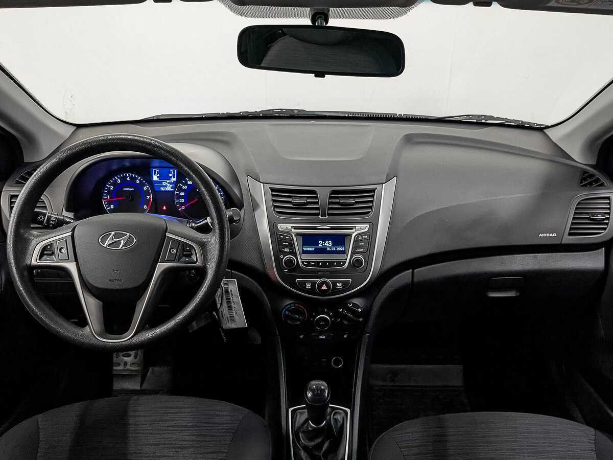 Купить Hyundai Solaris, 2015, 90 379 км.. Фото: #11