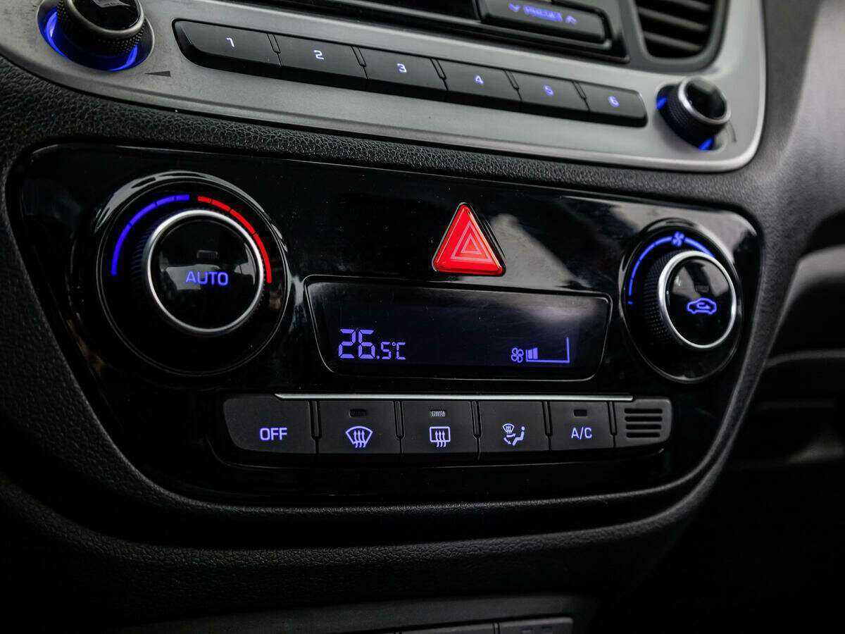 Купить Hyundai Solaris, 2018, 96 694 км.. Фото: #14