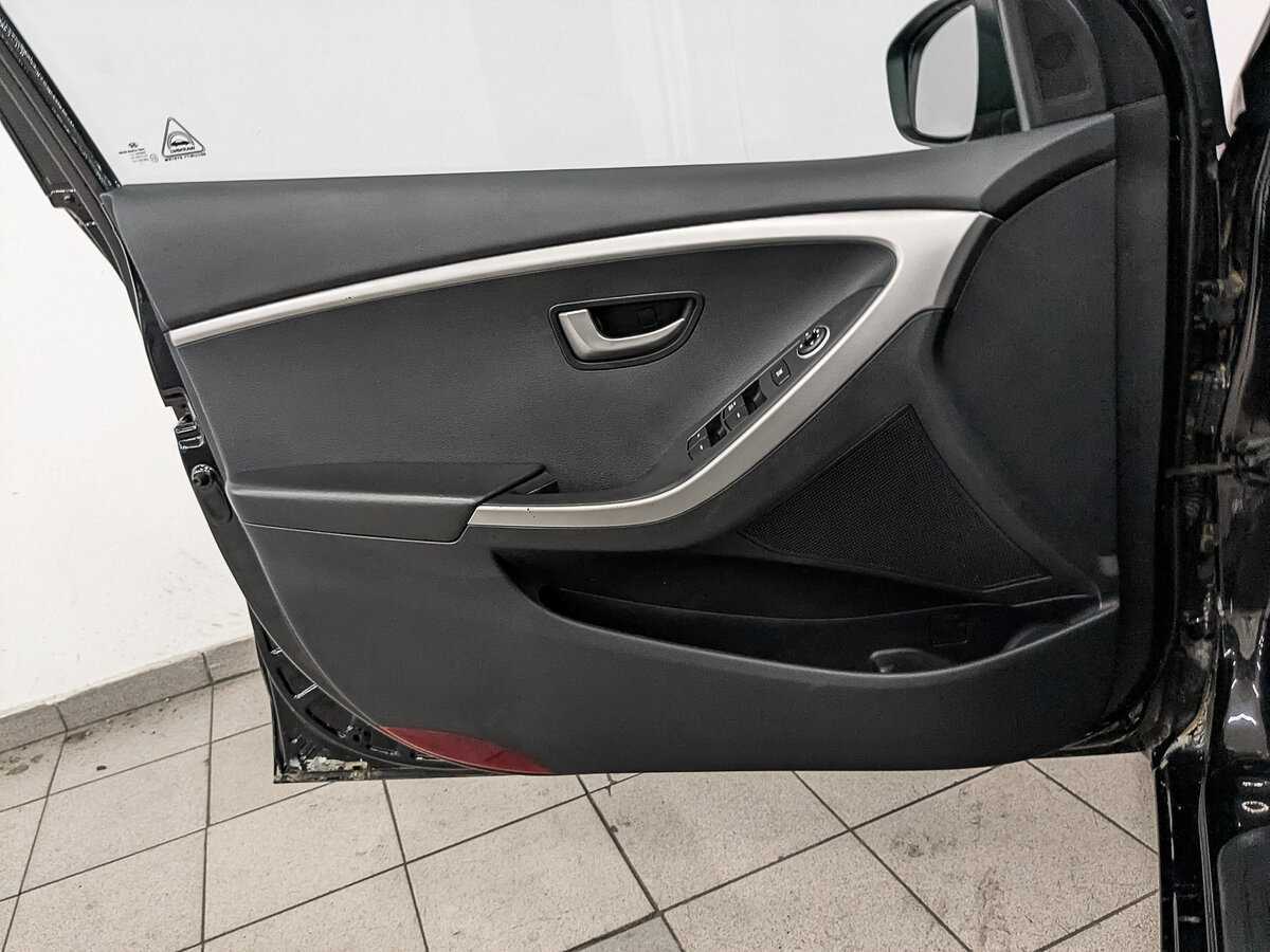 Купить Hyundai i30, 2015, 65 329 км.. Фото: #18