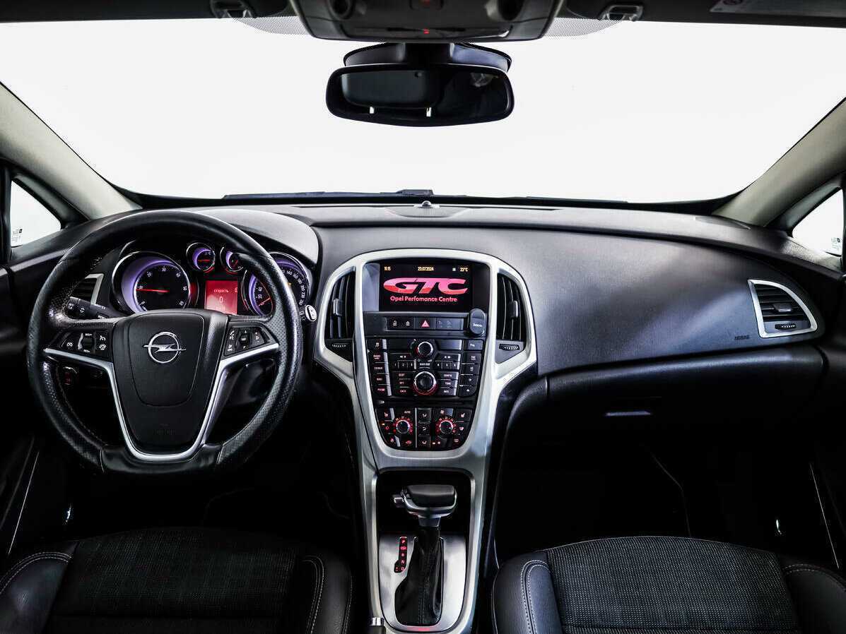 Купить Opel Astra, 2012, 193 645 км.. Фото: #8