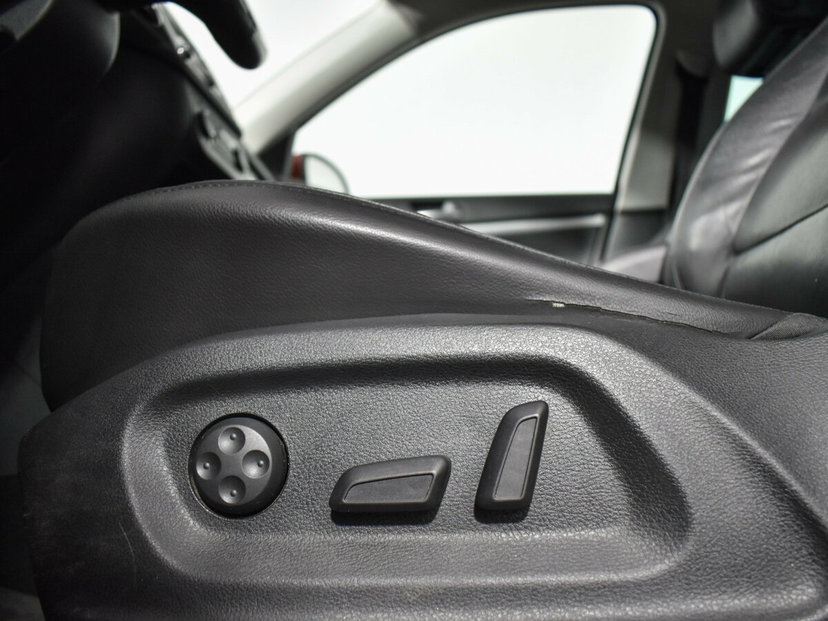 Купить Volkswagen Tiguan, 2013, 169 236 км.. Фото: #14